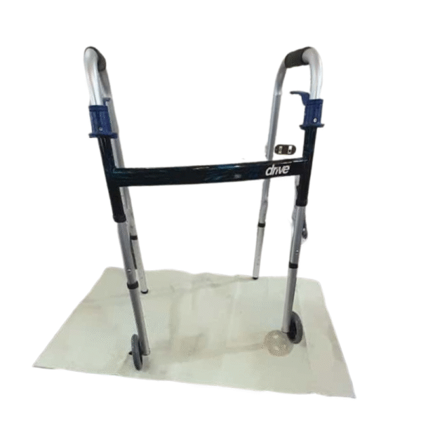 Andador Plegable de Dos Ruedas Marca "Drive"